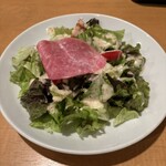 くめバル59 - Aセットのサラダ　ドレッシングが美味しい