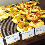 パンやきどころ RIKI - 2014年5月18日㈰
      12時頃