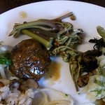 土の駅今庄 - 1,100円バイキングのわらび、いもなど