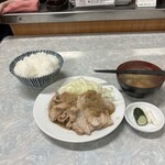 伊勢屋食堂 - 