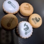 アウトレットスイーツ ロピア - 