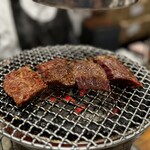 炭火焼肉ホルモンさわいし - 和牛特選サガリ