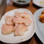 炭火焼肉ホルモンさわいし - 塩シマチョウ