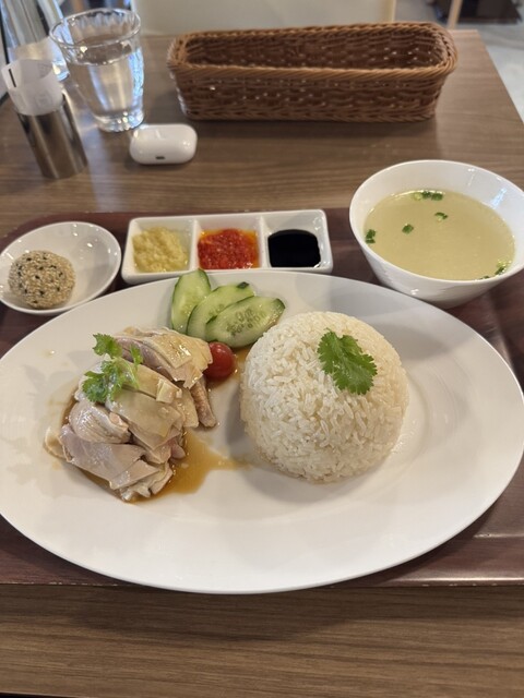 オリエンタルカフェ&レストランのご予約 - 六本木一丁目/シンガポール