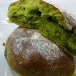 パンやきどころ RIKI - 抹茶クリームたっぷり♪