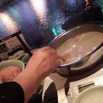 鳥善  - つくねが投入