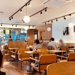 モスバーガー - 平日の昼下がり