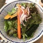 AOZORA - 愛媛県東温市の有名農家の野菜をふんだんにつかったサラダ♪女性はこれ目当てが多いのでは？？