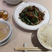 中国飯店 三田店 - レバニラ炒め　ランチ　950円