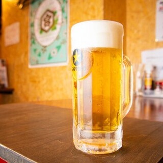 平日16時、土日祝12時からハッピーアワーでお得に楽しめる！