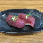 らぁ麺×肉寿司居酒屋 鬼滅の桜 - 馬肉寿司二貫