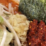 蒙古タンメン中本 - 生姜と特製辛味