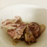 가루이자와 델리카테센 - ② 580엔: 돼지 연골 훈제