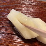 NOMI RESTAURANT - 細い切り目が入ってます