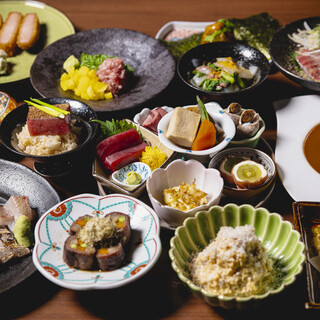 季節の味覚を味わえる飲み放題付きコース5,000円（税込）～
