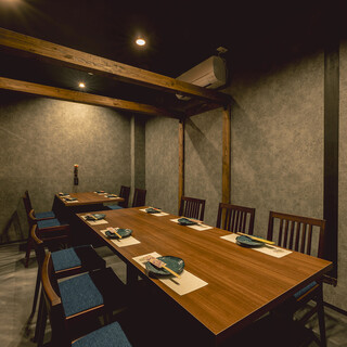 プライベートと開放感を備えた半個室