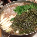 きくち - 2014/5/17　ジュンサイ鍋、鶏モツ入り！