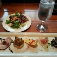 バル デ エスパーニャ ムイ 名古屋ミッドランド店 - サラダ＆前菜