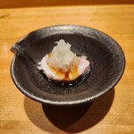 鮨 こしかわ - さっと火を通したメヌケ(金目鯛みたいな感じ)