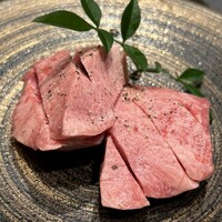 北新地 肉料理 名門 - 