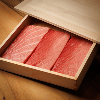 「極上のひとときを手のひらから」～本格鮨の真髄を体験～