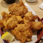 回転寿し トリトン - 自家製北海道ザンギ。