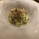 forare - 薫製しらすと茹でしらすの葱ソースのパスタ、かちょe pepe