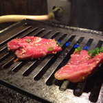 Yakiniku Asada - ロースも柔らかくて旨い