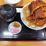 新玉亭 - 上丼（中盛）