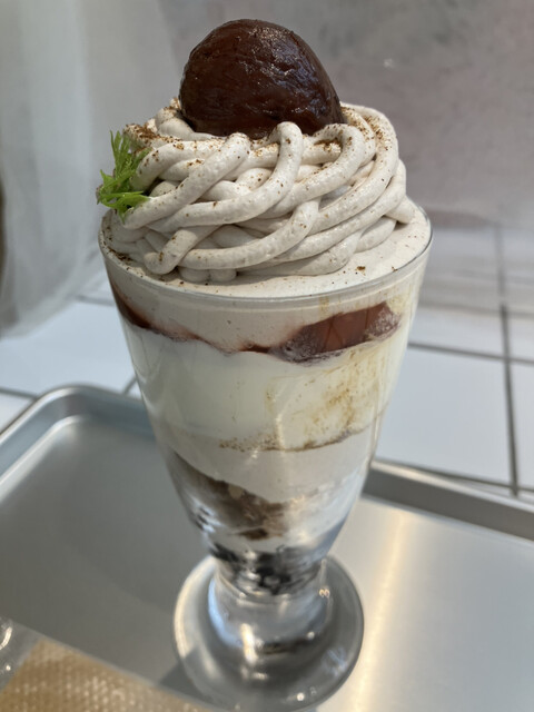 シルクレーム 阪急三番街店 （SILKREAM） - 大阪梅田（阪急