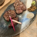 生牡蠣と極み牛タン RAKUGAKI 横浜鶴屋町店 - 
