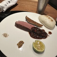 紅梅本楼 - 