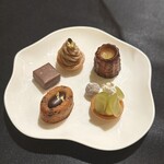 ガストロノミー ジョエル・ロブション - 