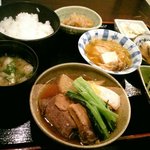 隠れや個室 とりで - 日替わりランチ（お惣菜は取り放題）