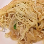 梅蘭 - 玉子と混ぜた麺も美味しい！