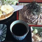 姉山の家 - ざる蕎麦＋山菜天ぷら半分（920円）