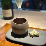 エンメエッセ - コンソメ　銀杏とむかごのフリット