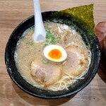 らーめんと石焼めし 若虎 - こってりらーめん