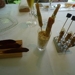 ラ・ビオグラフィ - パテ、ソボロコルネ、カカオ、稚鮎フリット