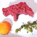 岐阜大衆焼肉 天満 - 映えの牛ユッケらしい(•‿•)