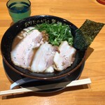 あなたの心を鷲掴み - 鷲掴みとんこつ