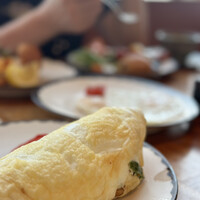ザ タヴァン グリル＆ラウンジ - 