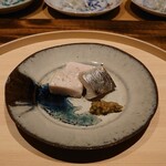 温石 - 鰆の炭火焼き､実山椒醤 船上活け締めと前田尚毅氏の仕立てで保水力が凄い(^-^)