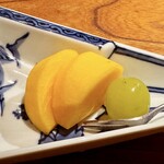 炭屋 - かきとシャインマスカット