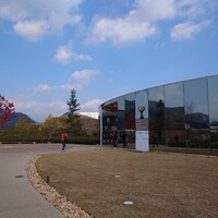 SIMOSE French Restaurant - お庭からのアプローチ　　下瀬美術館　到着