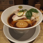 麺に光を 別邸 - 特製 出汁の光