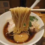 麺に光を 別邸 - 特製 出汁の光（麺）