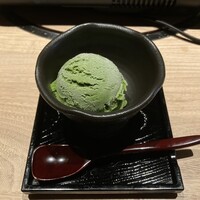 近江牛専門店 近江かど萬 - デザートの抹茶アイス。とても濃厚。あと、写真にはありませんが、ご飯(近江米)が無料で何杯でもいただけます。