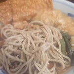 加賀 - 茹で加減がちょうど良い"そば"。