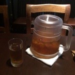酒蔵レストラン宝 - 【冷たいお茶は、ポットで出してくれる嬉しいサービス】